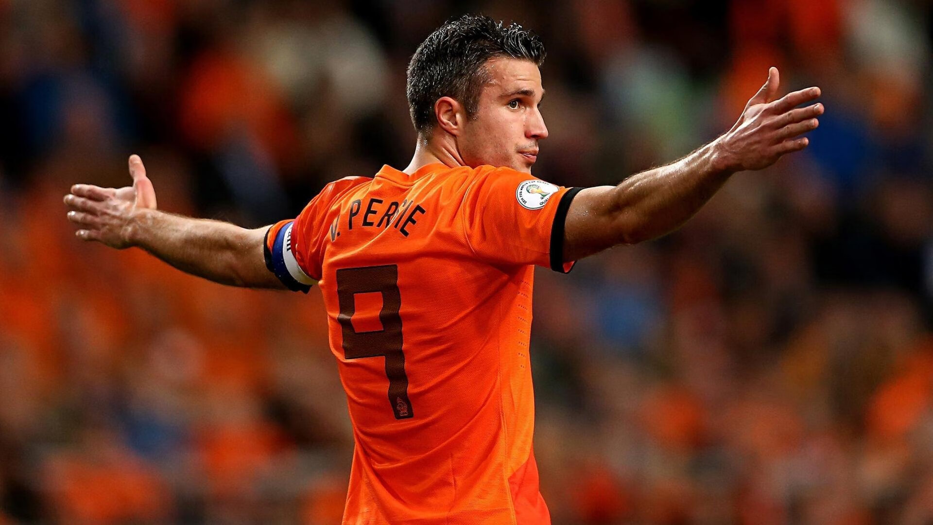 拉文表示公牛要从防守端找回状态，拉文续约公牛