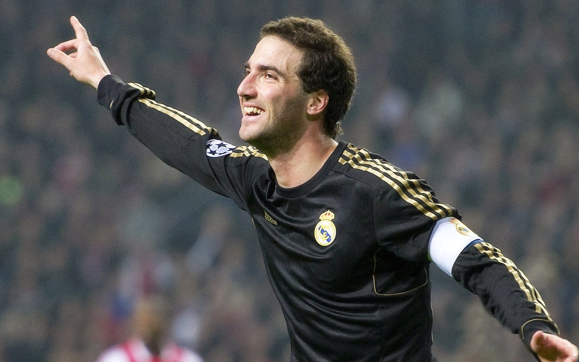 联赛赛季节奏与欧战比赛时间安排是否冲突，各联赛欧战名额